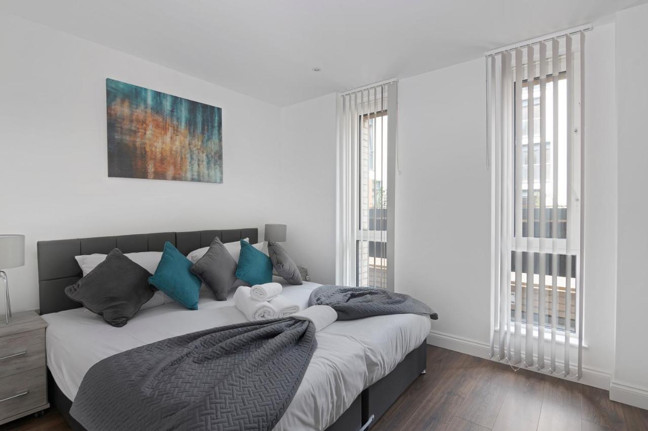 Spacious, Bright & Modern 1 & 2 Bed Apartments At Sligo House - Central Watford Watford  Eksteriør bilde