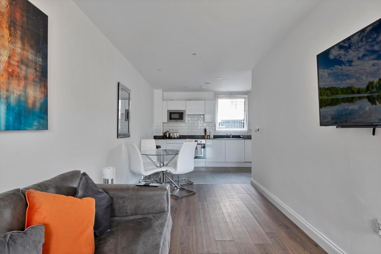 Spacious, Bright & Modern 1 & 2 Bed Apartments At Sligo House - Central Watford Watford  Eksteriør bilde