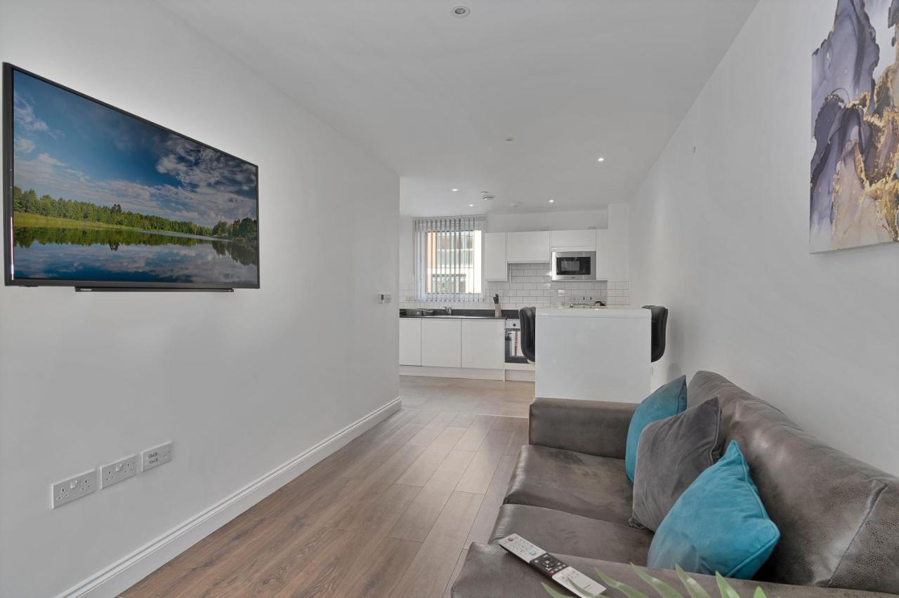 Spacious, Bright & Modern 1 & 2 Bed Apartments At Sligo House - Central Watford Watford  Eksteriør bilde