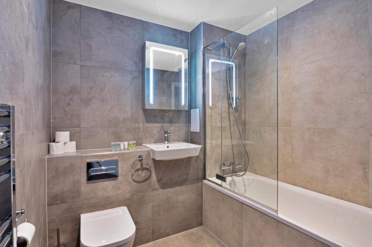 Spacious, Bright & Modern 1 & 2 Bed Apartments At Sligo House - Central Watford Watford  Eksteriør bilde