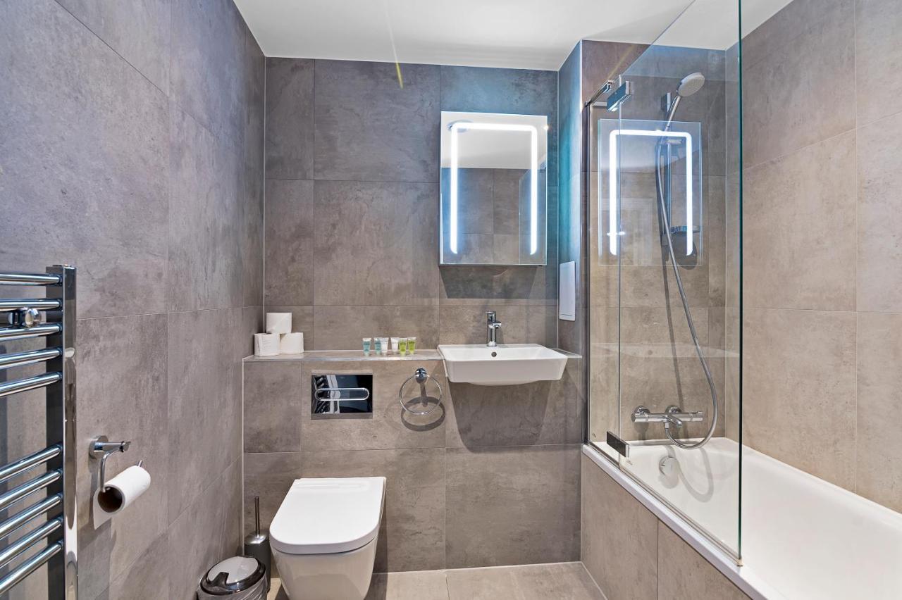Spacious, Bright & Modern 1 & 2 Bed Apartments At Sligo House - Central Watford Watford  Eksteriør bilde